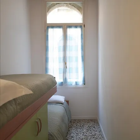 Melusina Apartments Rialto Venice Exterior photo